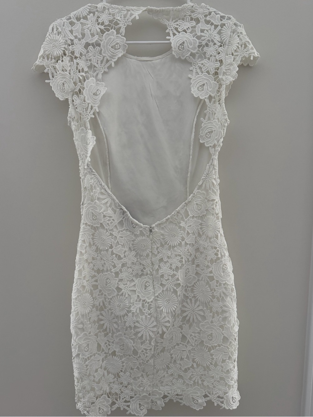 Lulus - Romance Language White Backless Lace Dress - Women’s Small - Picture 6 of 7